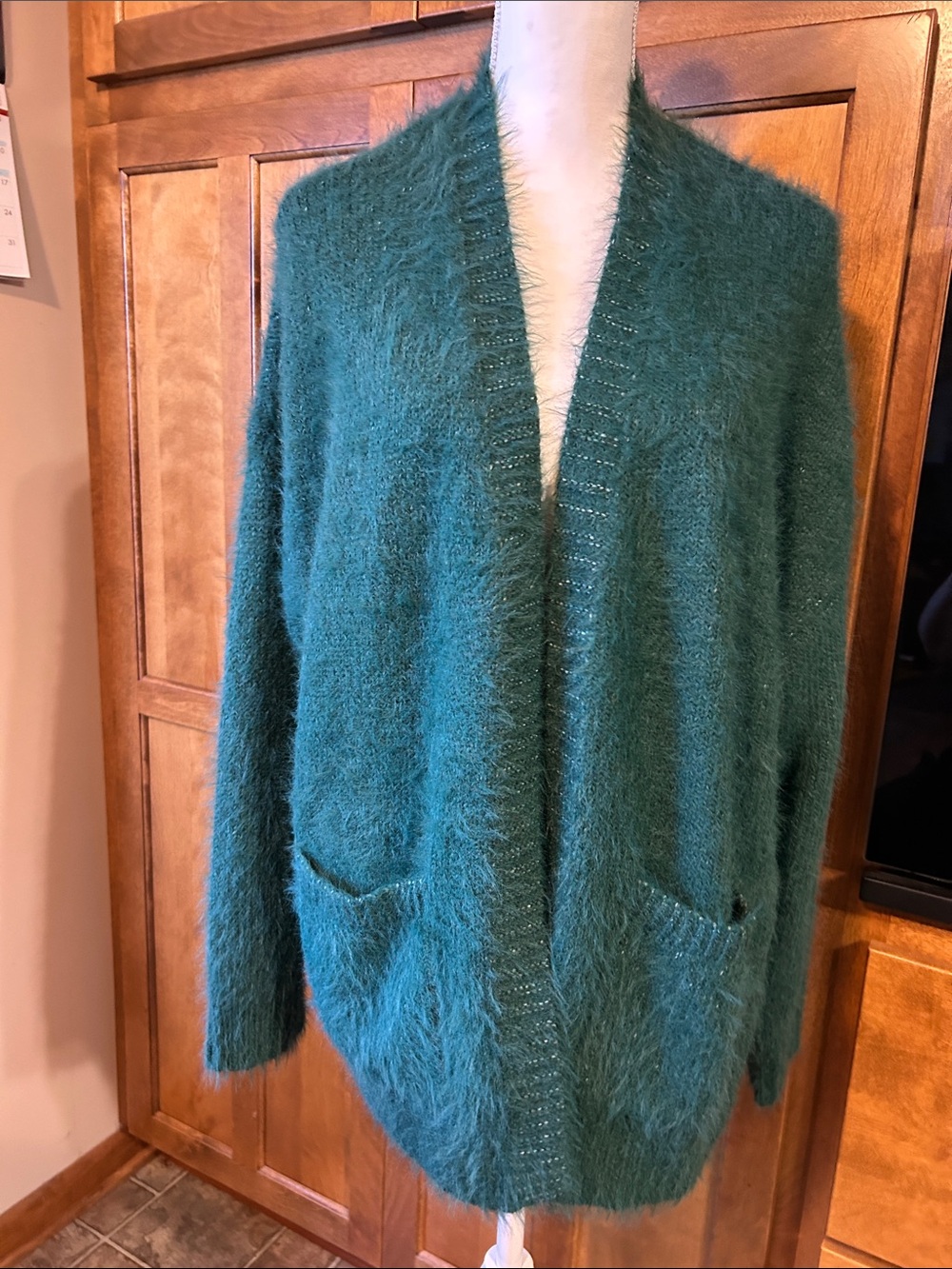 American Eagle Women’s Fuzzy Eyelash Knit Open Front Green Cardigan. Sz M